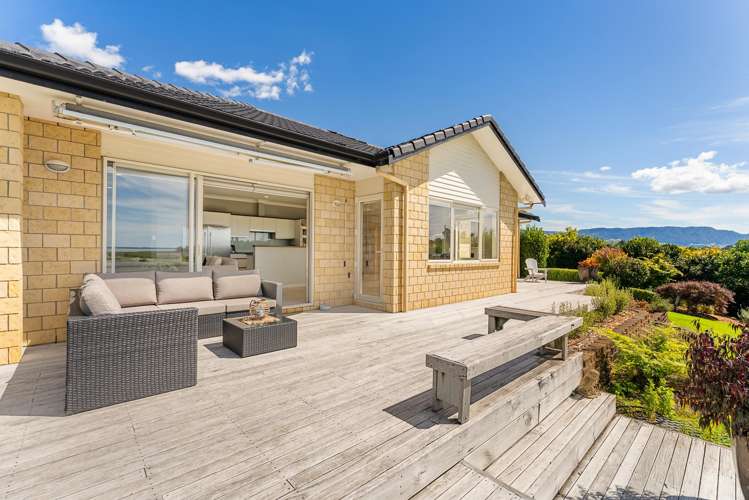 249 Walker Road East Aongatete_10