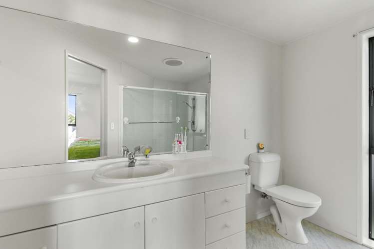 6 Sharples Place Somerville_19