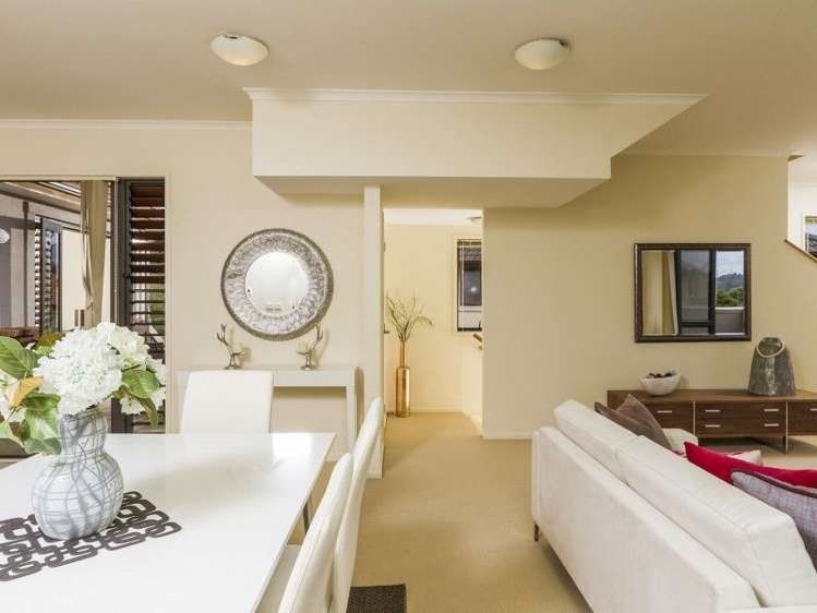 28 Greenbough Lane Greenhithe_6