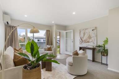 1/129 Riddell Road_3