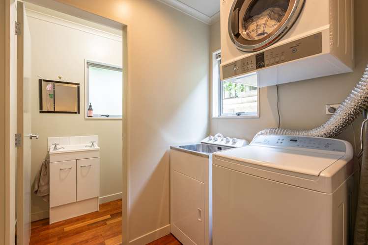 4 Woodhouse Avenue Karori_16