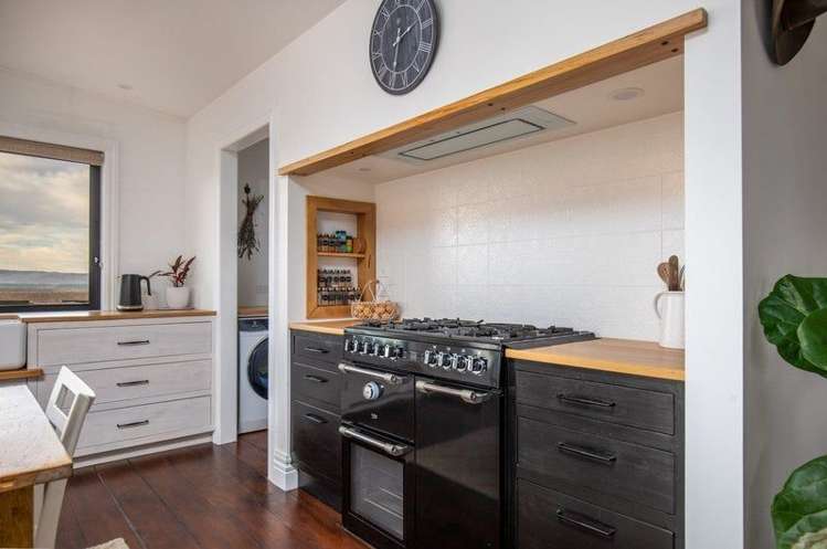 403 McArthur Road Alexandra_3