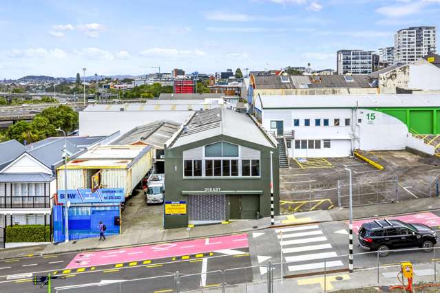 Flexible occupier opportunity next to CRL Station