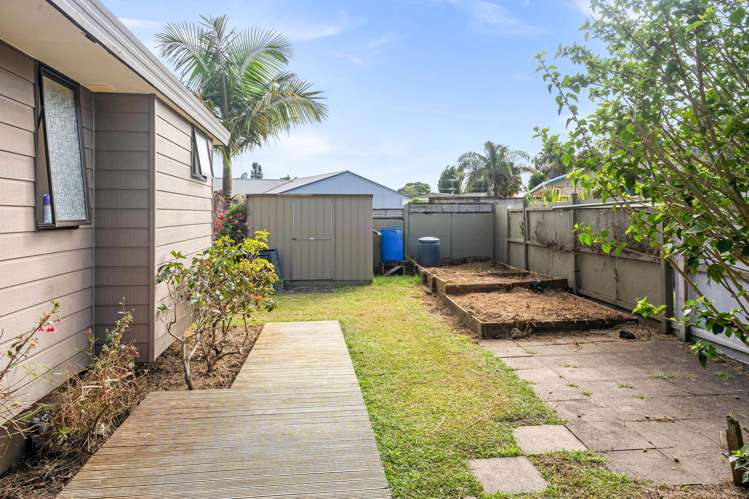 98 Fairway Drive Te Kamo_23