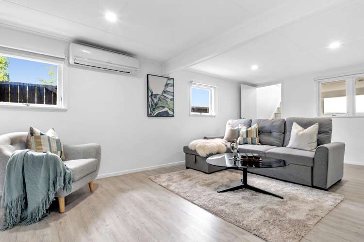 1/8 Gills Road Bucklands Beach_20