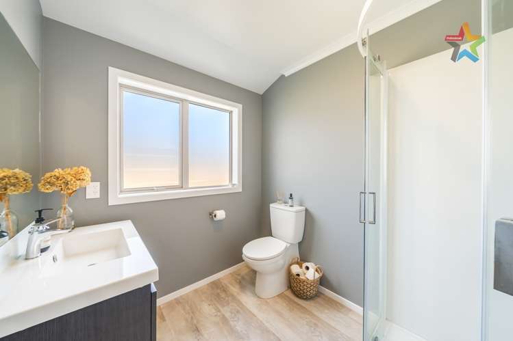 2 Ron Fawcett Way Wainuiomata_13