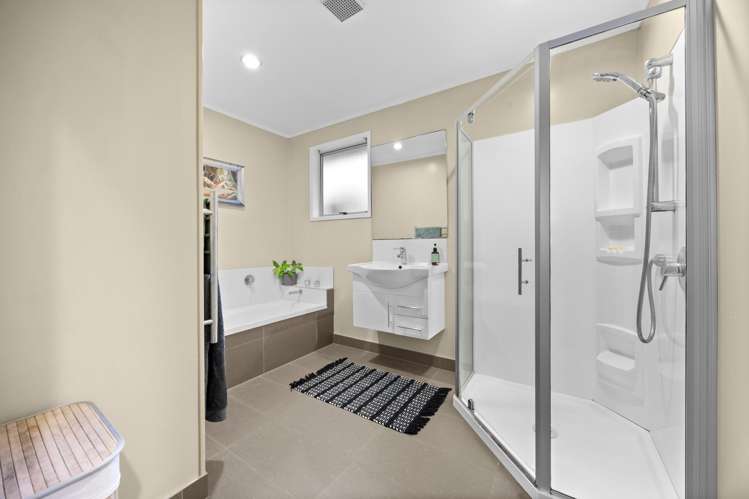 19 Pahi Place West Harbour_10