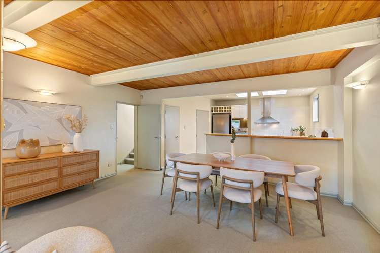 2/145 Victoria Road Devonport_5
