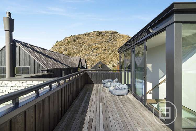 12 Crows Nest Road Arthurs Point_24