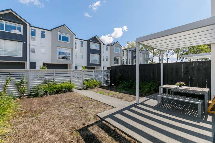 13 Watermill Lane Silverdale_3