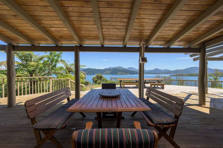 Ahitarakihi Bay Arapawa Island_18