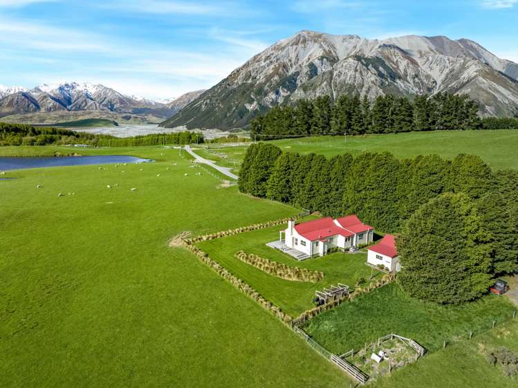 Mount Algidus Station Lake Coleridge_22