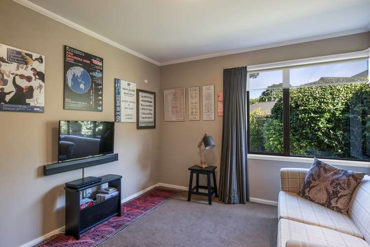 32 Awanui Drive Waikanae_22