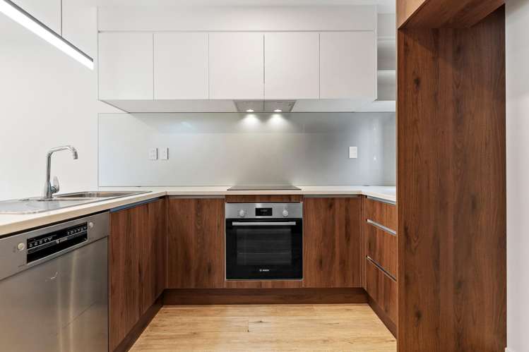8/237 Swanson Road_1