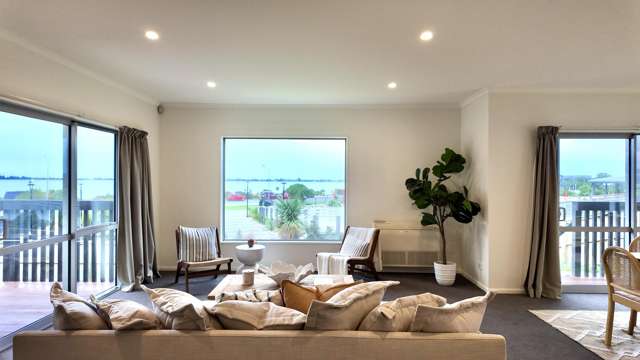 5 Main Road Redcliffs_3