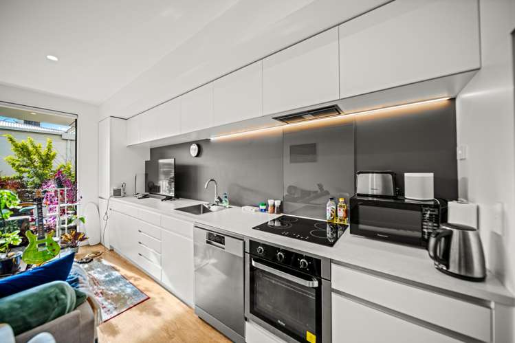 15/6 Waverley Street Sydenham_4