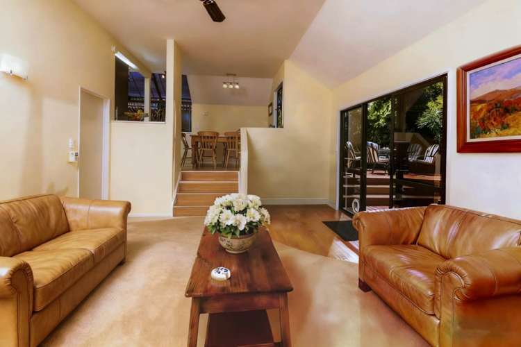 1 Stitchbird Close_4