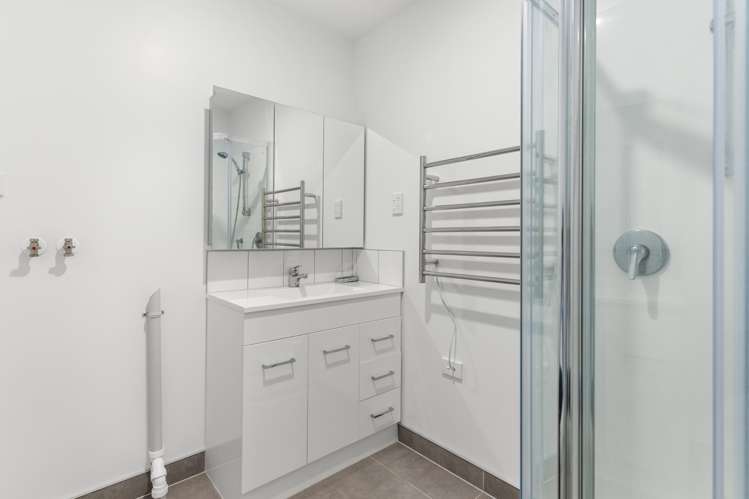 206/28C Eileen Newey Place Henderson_11