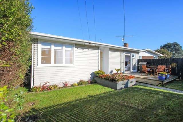 50 Titoki Street Te Atatu Peninsula_1