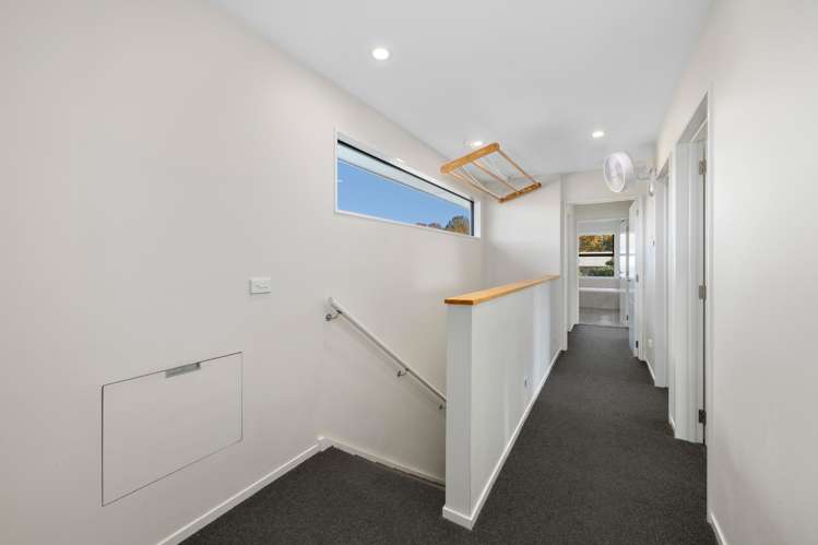 8 Bradleigh Park Fairhall_19