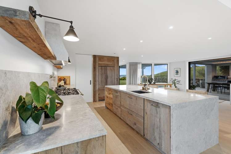 10 Alan Murray Lane Oneroa_16