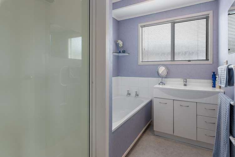 1/573 Beach Road Murrays Bay_18