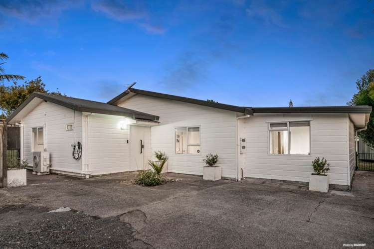 8 Matipo Road Te Atatu Peninsula_17