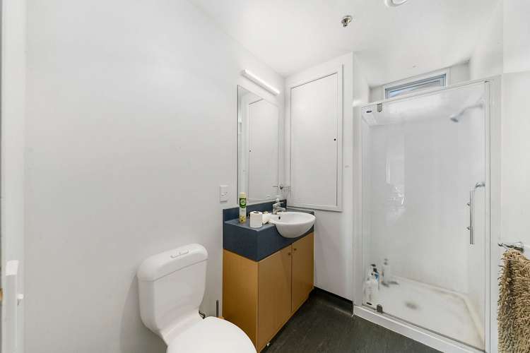 12/27 Hanson Street Mount Cook_4