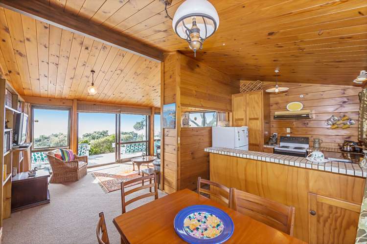 41 Ocean View Road Hatfields Beach_5