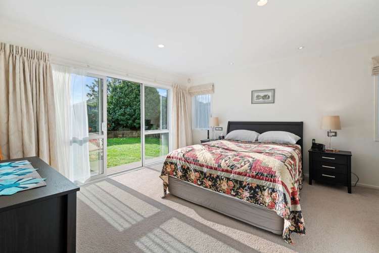 15 Tongeren Square Karaka_16