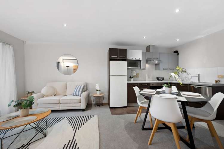 86a Michael Jones Drive Flat Bush_3