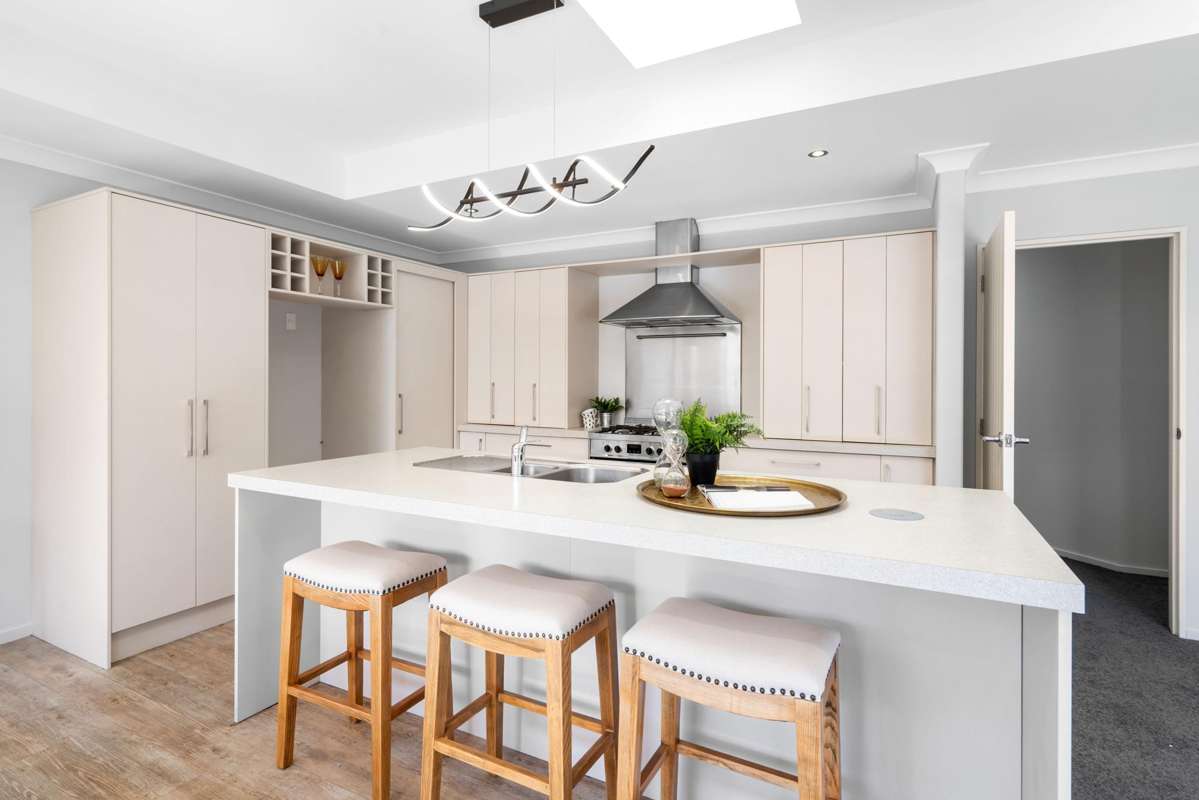 58 Overbury Crescent_2