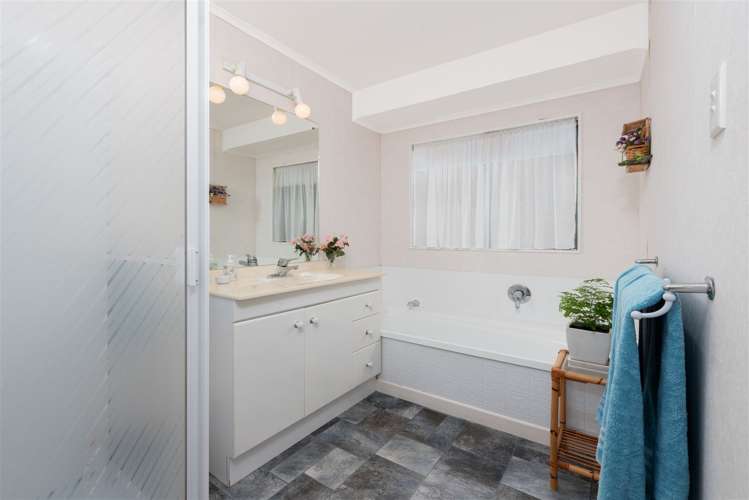 59 Rhinevale Close Henderson_19