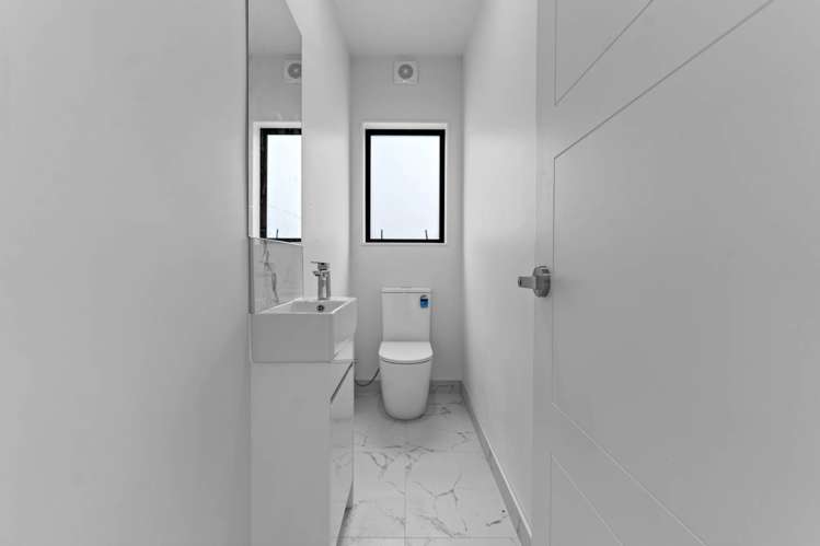 32 Tannaghmore Drive Flat Bush_22