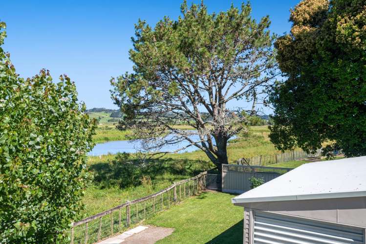 2162 State Highway 16 Helensville_23