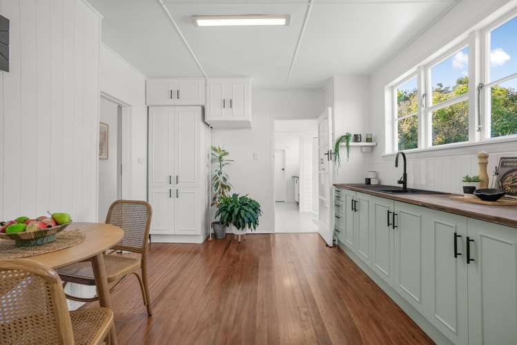 20 Titiro Moana Road Korokoro_3