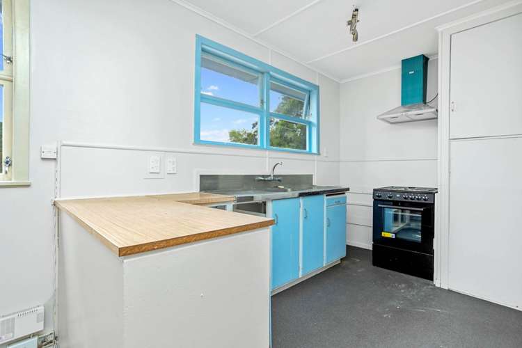 17 Tracey Terrace Te Atatu South_9