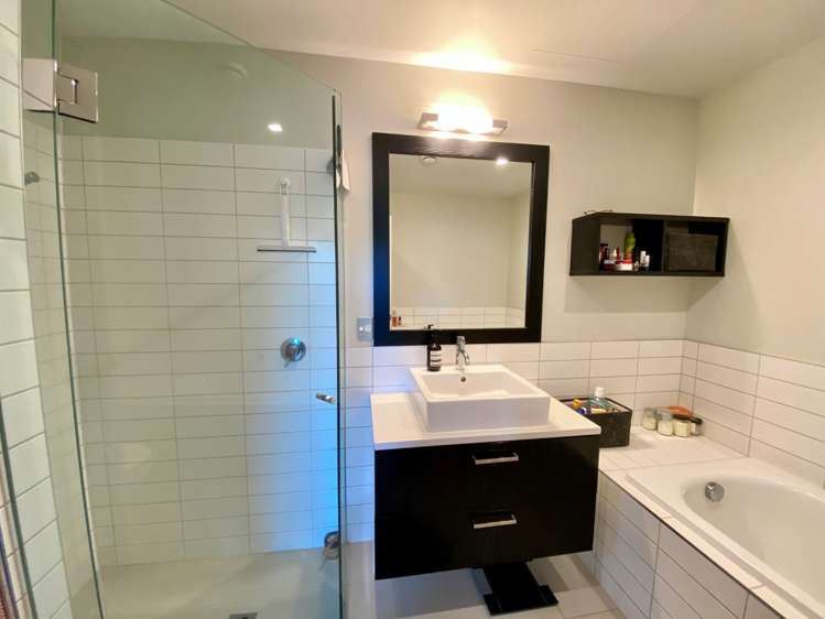 8a/9 Chews Lane Wellington Central_11