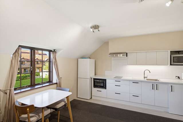 10/24 Quiet Woman Way Monaco_2