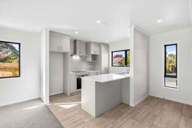 1 and 2/23 Wymer Terrace_1