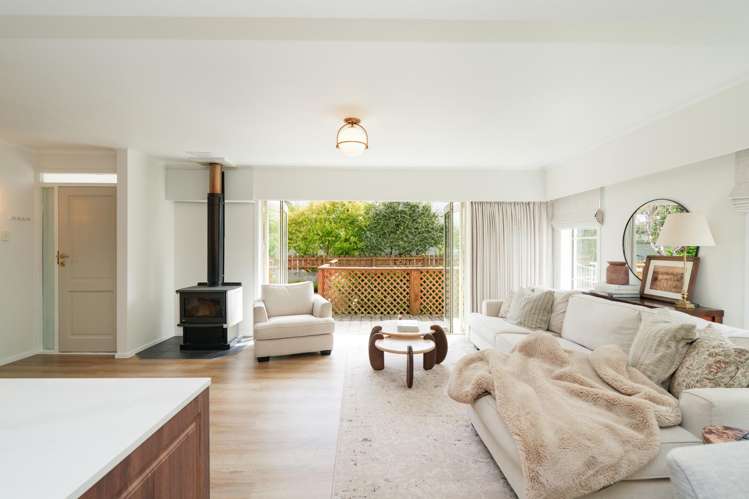 26 Black Road Otatara_8