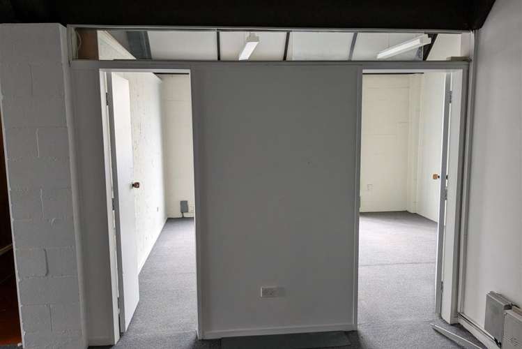 4 Princes  Street/cnr Main Street. Upper Hutt_10