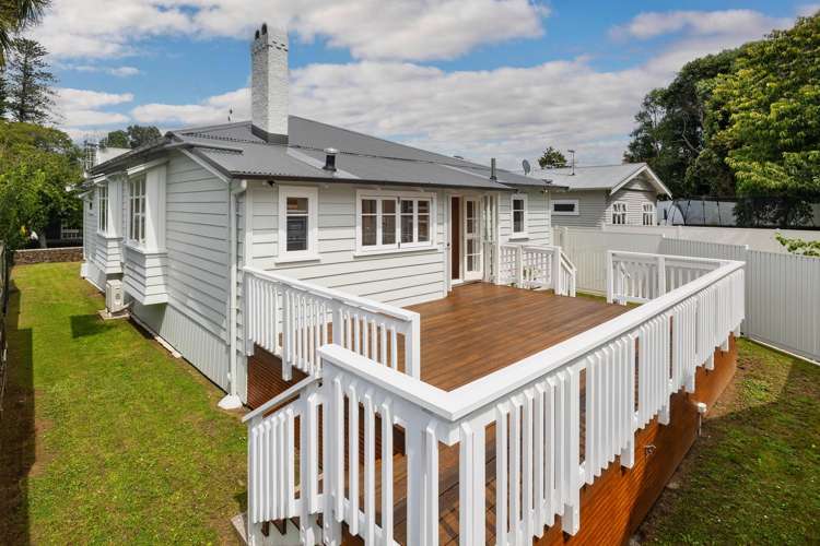 8B Alexis Avenue Mount Albert_23