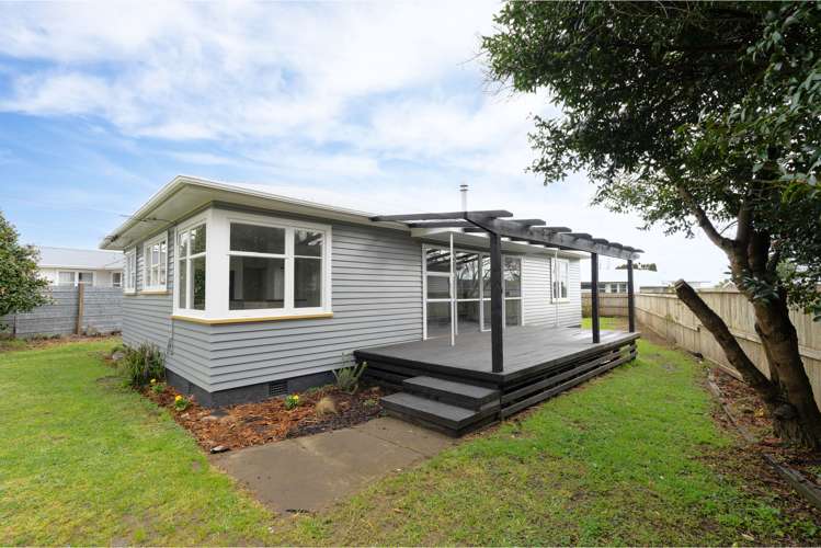 17 Bartholomew Road Levin_13
