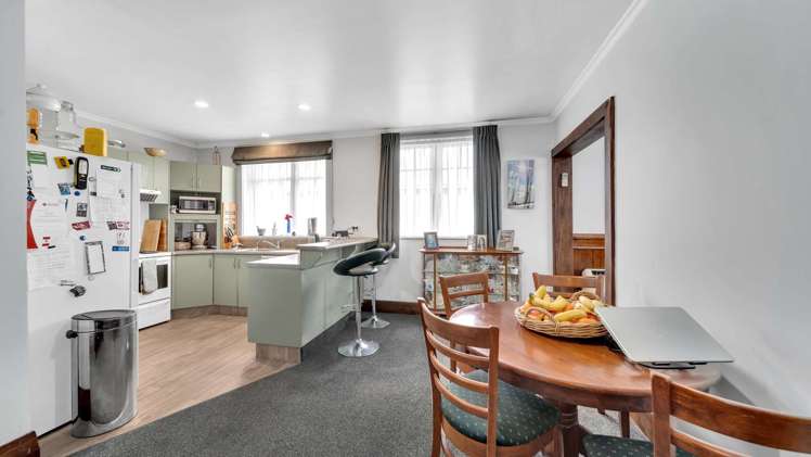 10 Saunders Street and 4 Ryley Street Owaka_5
