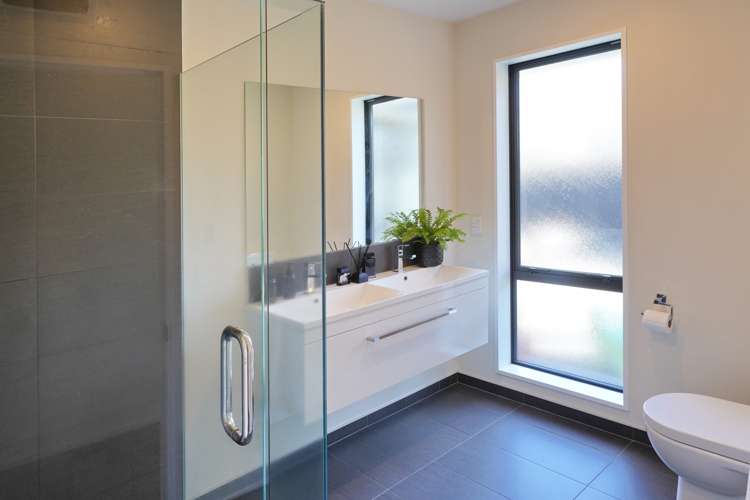 52 Faulks Drive Lincoln_15