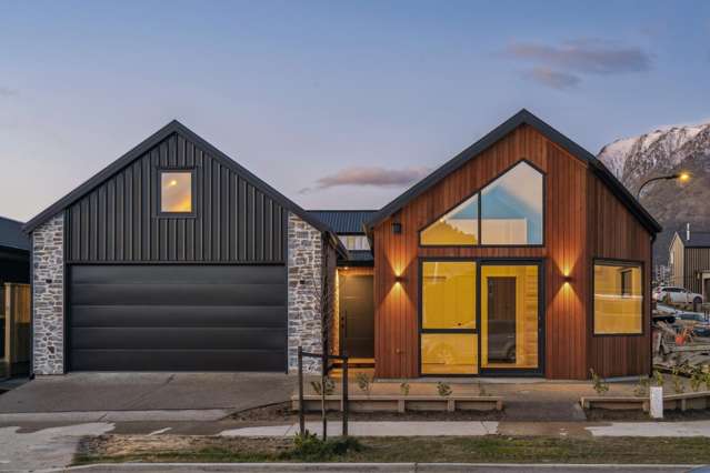 Stunning home and income!