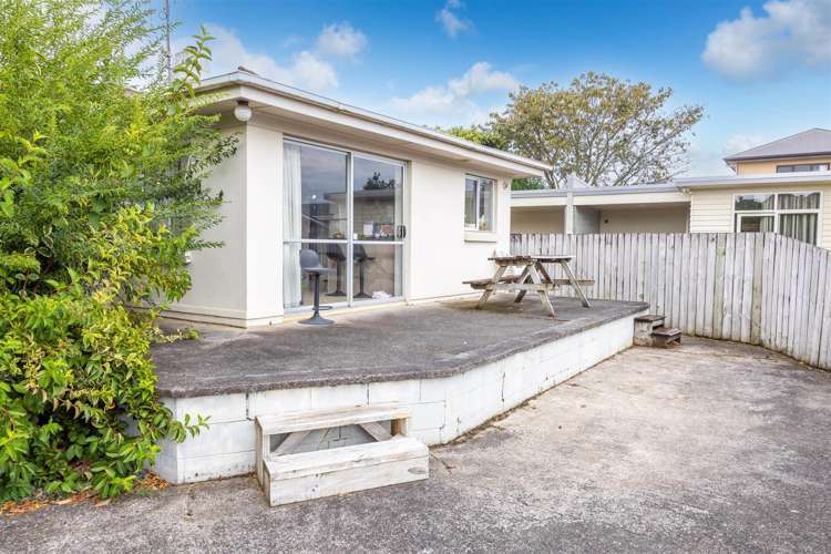 8 Snead Place Hamilton East_14