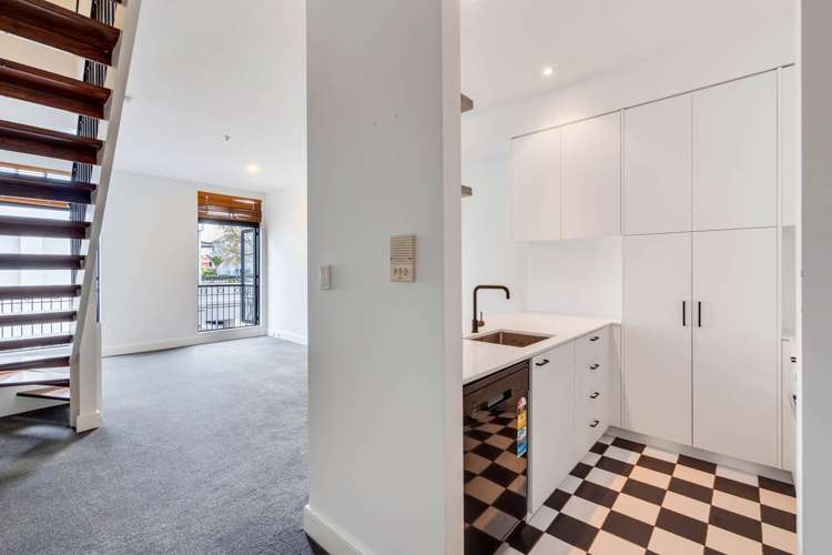 3C/5 Cheshire Street (inc 2 carparks) 1761_2