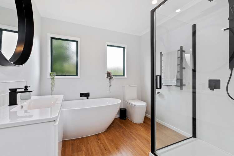 8b Resolution Road Welcome Bay_5